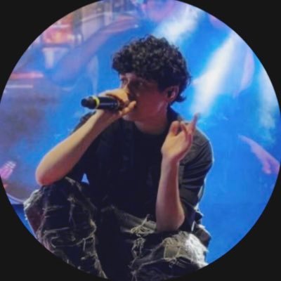 “sei tutto quello a cui penso” ~ senzagnocca 🤍🖤 stream tokyo nite e relax 💚