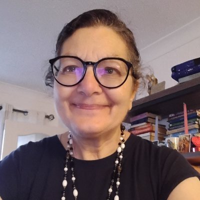 My interests: family life, photography, loves cat, crochet, reading,
knitting, walking,faith in Jesus and Mary, nutrition, praying, Lake District, Scotland.