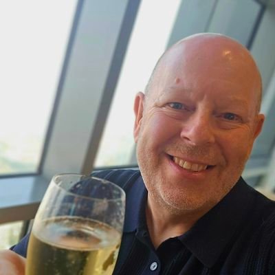Deputy Head of Client Services for St Georges Crypt. Ex Club DJ. Li-Fraumeni mutant 🐘🧬.Cancer Survivor. Married and Dad of 3 SEN LFS kids❤️ & 2 🌭🐶🖤🤎🧡