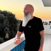 Tim Woodford (@crying_freeman) 's Twitter Profile