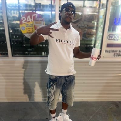 DamikoInvxtmntz's profile picture. Feed the Family