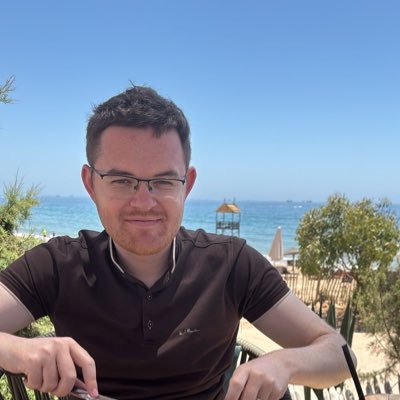 Plusieurs sites à + de 300k visites SEO mensuelles et autres sites aux CA dépassant le million d'euros annuel HT uniquement grâce au référencement Google.