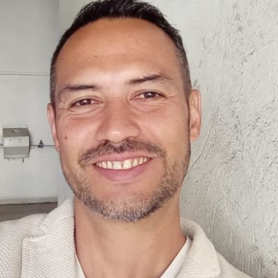MauricioRi42492's profile picture. 