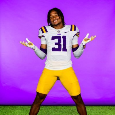 6’3 215 | Class of 2025, ATH | Lipscomb Academy ~ @LSUfootball | 4.31 GPA | 4 ⭐️ | Track & Football | #NPA | #onenationbjj | Instagram: topgjimmy |🥷✝️