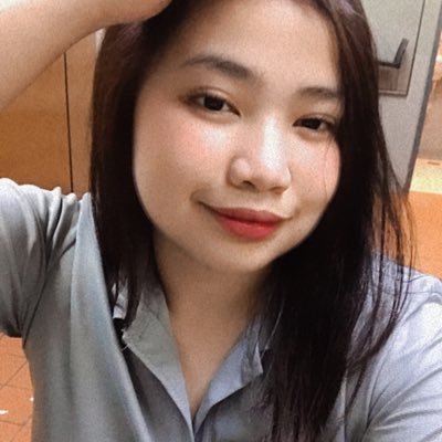 naturally introverted, selectively extroverted