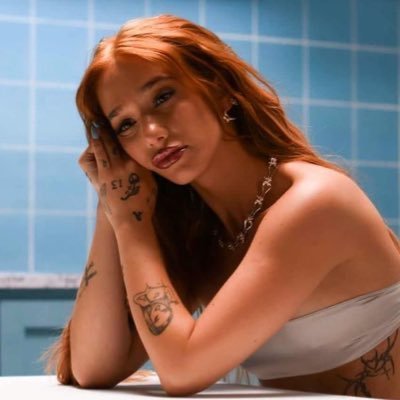 @_angeladata
