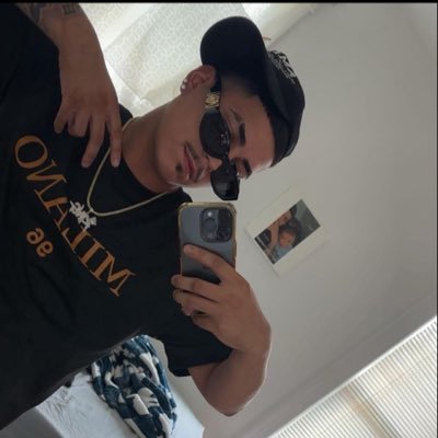 _jovany122's profile picture. instagram: _vano24