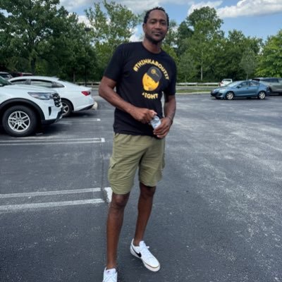 Once a coach, ALWAYS a coach! Join me as I bring that coaching mentality to everyday life. Former player and Coach at the University of Kentucky