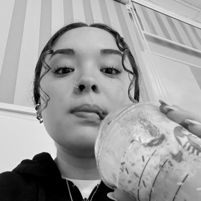 firefly_priv's profile picture. lo mjr nunca se sube