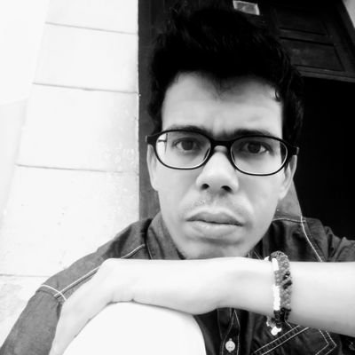 GuerraLiober's profile picture. Diseñador gráfico, fotógrafo en el Ministerio de comunicaciones de #Cuba y Filósofo. Soldado de las Ideas de la Revolución.