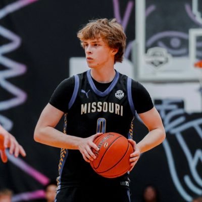 2026 | 6’0 | 160lb | vincentleemhire@icloud.com | 417-343-6377 | Kickapoo Highschool | MoFlight2026