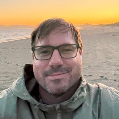 Web Developer - Coding Dad: You haven't lived until you've worked on an app while carrying a sleeping baby in an ergo. side projects @StreamingLists