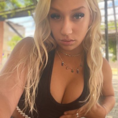 AlexandraP44898's profile picture. 👑 DOMINATRIX | FINDOM 🦮 💸 Si no sabes obedecer, no mereces acercarte. TRIBUTO INICIAL: 5€ 🛍️🤑DESBLOQUEO: 10€ 💳 #sumisos