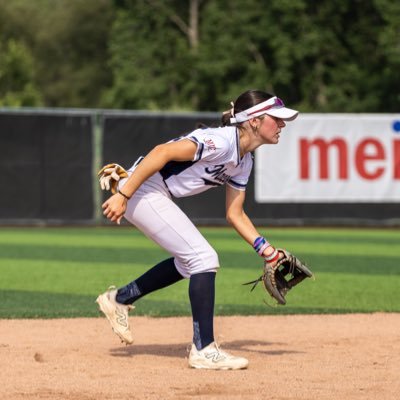 annikasylver's profile picture. @AshlandUSball 💜💛 ‘29