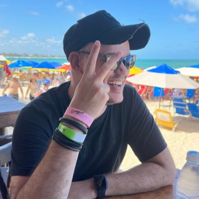 italolsantos's profile picture. Administrador de empresas apaixonado por PHP, transformando linhas de código em soluções eficientes e pagando os boletos com a ajuda do WordPress.