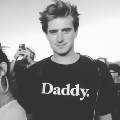proud of you | building ResumeChecker 📄and TabWarrior |https://t.co/wbBtg7pl7E - $0 MRR | Indiana University Informatics | i like hockey