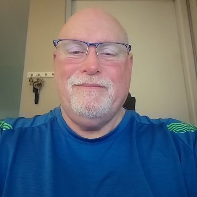 davidpoew's profile picture. new here