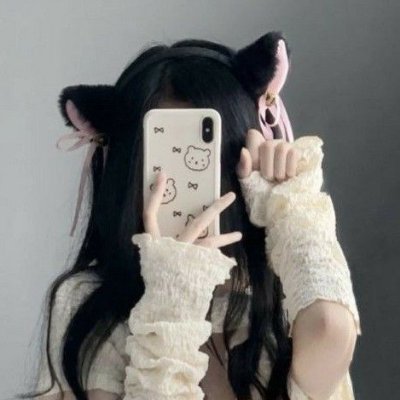 hellokittyaim's profile picture. ✝️🇬🇧🏴󠁧󠁢󠁥󠁮󠁧󠁿21 | immo clove main🌷 tt/hellokittyaim