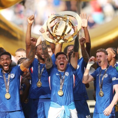Egoist + Alruist🧍🏼♂️💫|| Chelsea fan forever💙🤍|| W KING🧍🏼♂️👑 ||Messi is the greatest footballer💫✨ll WE'VE WON IT ALL!!!🎶🏆