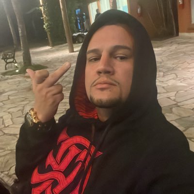 Os que confiam no Senhor, serão como monte de Sião, que não se abala, mas permanece para sempre.
Helena papai te ama 💜