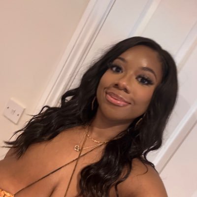 __bluewine's profile picture. y’all won