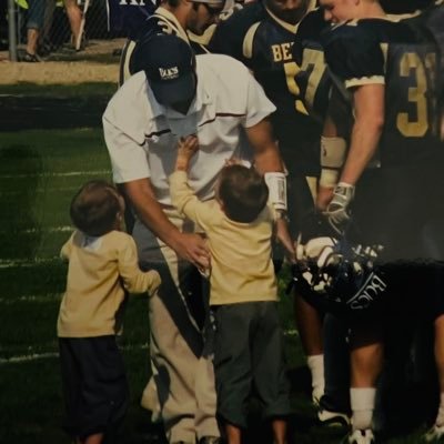 Isaiah 53 ~ John 5:24 ~ Husband ~ Father of Four ~ #TeamRiddell Rep ~ College Football Coach 25 Seasons ~ Twins at @SXUFootball #Chicago 🇺🇸🇩🇪🏴