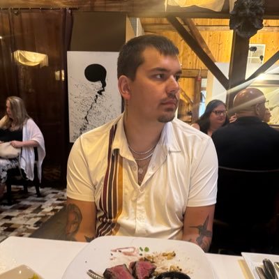 CxltxnBrxkxr's profile picture. Appreciate me or leave me alone 🫠