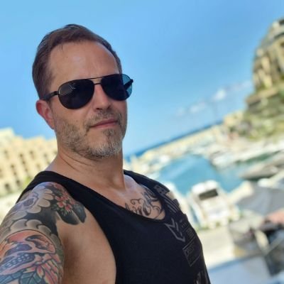 🇧🇪 Your Fav Daddy next door! +400 scenes
AVN '25 Nominee Male Creator 🏆Erofest Best Foreign Male Performer Winner
@Stalker_prodz deleted at 15K