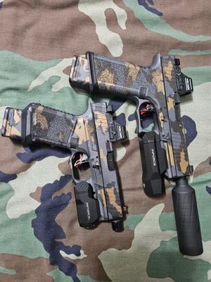 I'm just a man who loves my family and of course my daughter. I really enjoy building and shooting guns. I work for FDC and have for 15 years. I'm single.