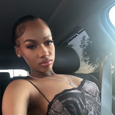 18+ READ BIO BEFORE DM (NO MEETS/ COLLABS) • 🩷DM FEE $10: DM to purchase full videos 🩷