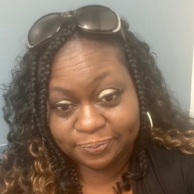 founder of US Descendants of Slavery in https://t.co/hQ9R3uAQuX worker by profession. Love to be spontaneous, travel , and have fun !!... black history fanatic!!