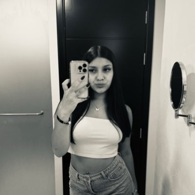 belennnzz's profile picture. 