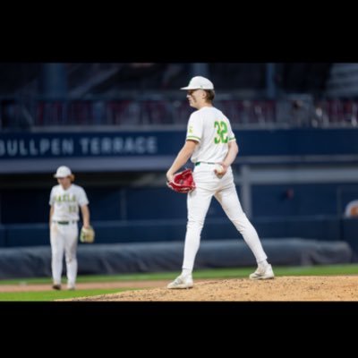 RHP/OF | Clinton ‘28 | Brigade Baseball | 6’2 | 190 lbs | jakemac050110@gmail.com | Cell: 978-847-4475