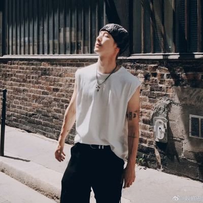 It's all about Mark Tuan, Wang Yibo & Lee Heeseung.
I'm solo stan and proud of it.