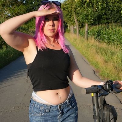 Rp parody 21+ content . 💕 @ extra thicc model back up