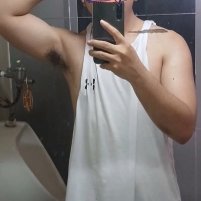 your master: 5’6, from the east, average bod, post-grad, not FH, into bdsm and many kinks 😉 dm me - for serious slaves only