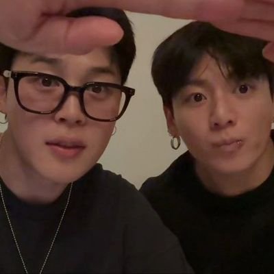 Army_xBANGTAN97's profile picture. BTS PAVED THE WAY 💜  ✨️ 🔥