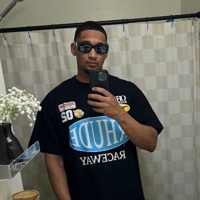 AliasTrey's profile picture. Jesus Saves ✝️