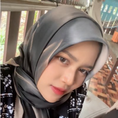 fellanurillah's profile picture. Normal is boring | ig : fellanurillah