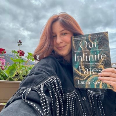 readingtime96's profile picture. posiblemente leyendo 🫶