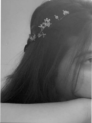 لفظوں سے عشق • خیالوں سے دوستی • شاعری سے محبت❤️