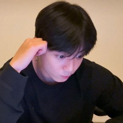 enjoying , kdrama and our artists🥀💗
I'd rather die than live without passion ~
| j♡k | 너도 사람이라고 실수 할수 있어 슬픔을 느낄 수 있어 그러니까 괜찮아요