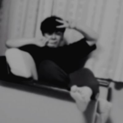 ひと昔前はキラキラしてたエース(たぶん)今は会社が燃えてるんで、火消しと未来づくりの二刀流でやってます。上からは便利屋として重宝されつつ、要注意人物としても警戒される。一人二役ってやつです。