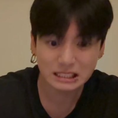 Taehyung so cute 𐤀 FAN ACCOUNT
I wish you all
happiness.
@BTS_twt💜💜