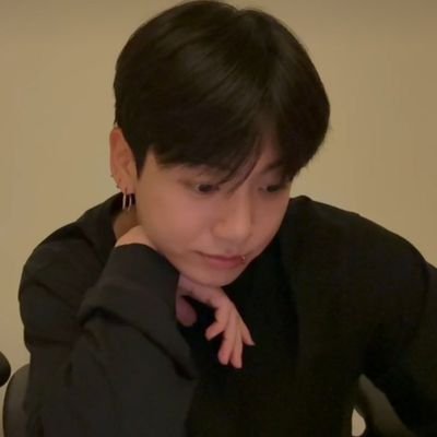 (cuenta secundaria) Only army desde
2017 ── .✦
๋ ࣭ ⭑๋ ࣭ ⭑ mikrokosmos me ayuda a brillar en mi habitación oscura ๋ ࣭ ⭑๋ ࣭ ⭑ 🇲🇽