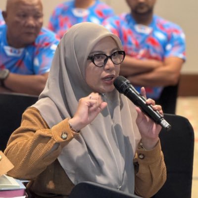 ▫️Pegawai Penyelaras DUN Hulu Kelang▫️Timb Ketua Wanita Keadilan Pusat ▫️Timb Pengerusi LPPKN