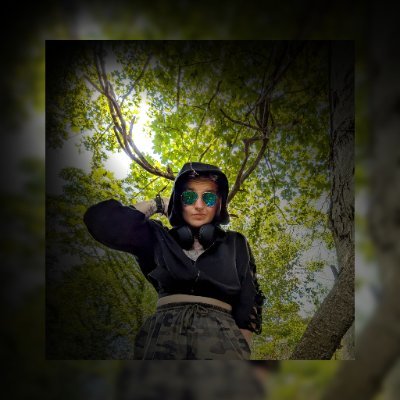 parasaurol0phus's profile picture. everybody's favourite trashbag wreck // i bring some razzle dazzle to the yard