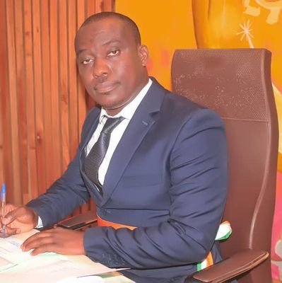 Enseignant,
Coordonnateur GPS de Port-Bouët, membre de la COC,
Conseiller Municipal.