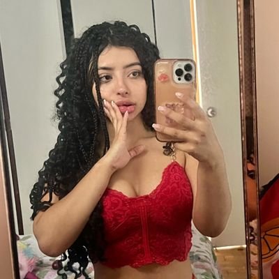 Je suis encore Chantal 😘 disponible pour tout vos besoins sexuel 😘
Pas de plaisantin 🌞