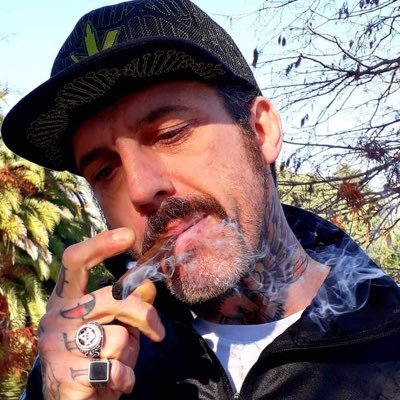 Dedicated to the cultivation of cannabis. Discussing growing methods, and helping with grow problems.